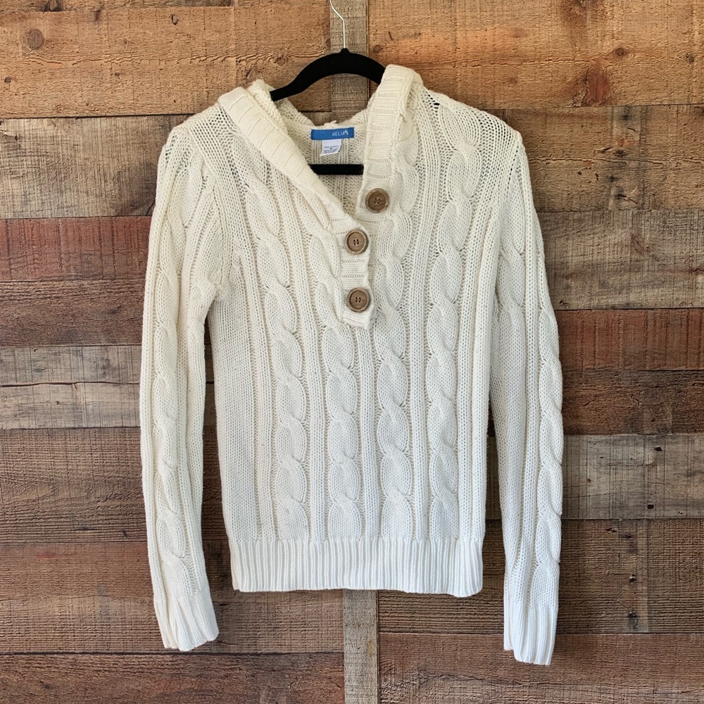 Delia’s chunky knit sweater